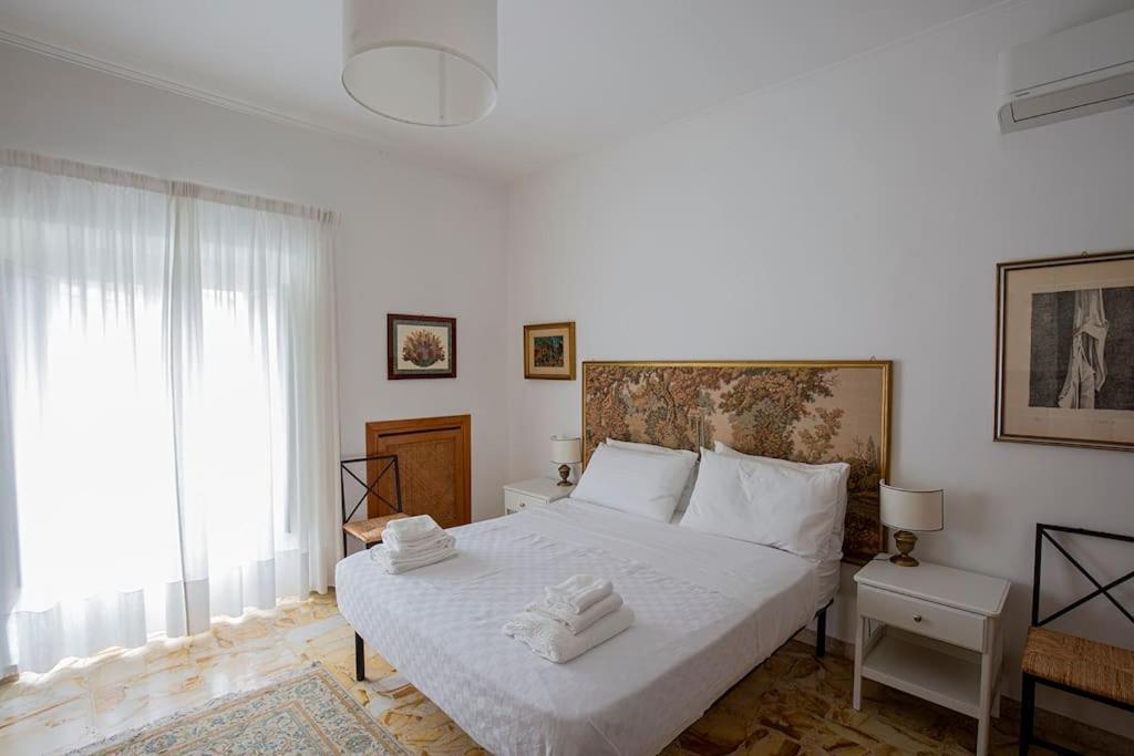 Dimora Al Colosseo, 2 Bedrooms Rome Buitenkant foto